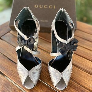 Gucci satin silver sandals